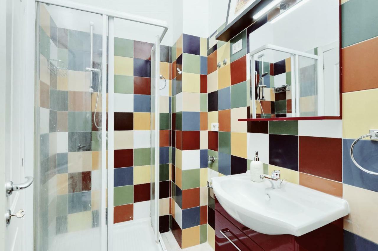 Bbhome Trastevere Station White Chic Apartment Rom Eksteriør billede